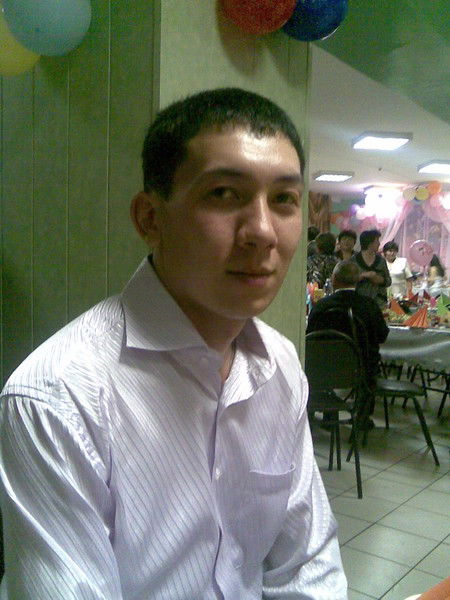 Азат Тулеуов