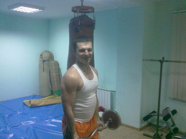 Макс Николаев