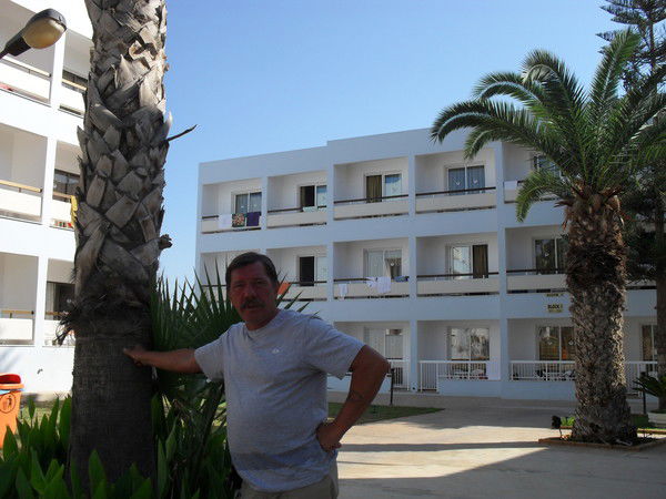 Виктор Степанов