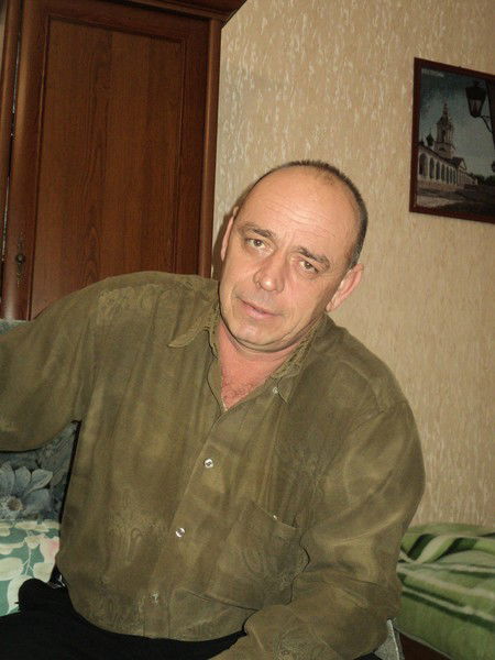 Петр Савельев