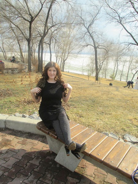 Элина Безфамильная