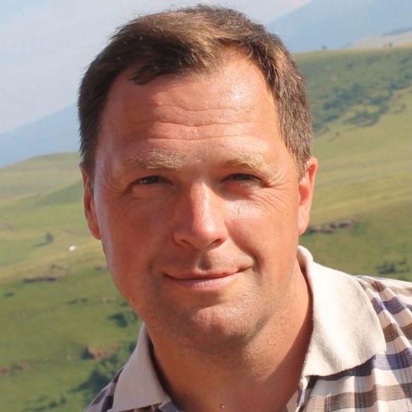 Роман Саламатин