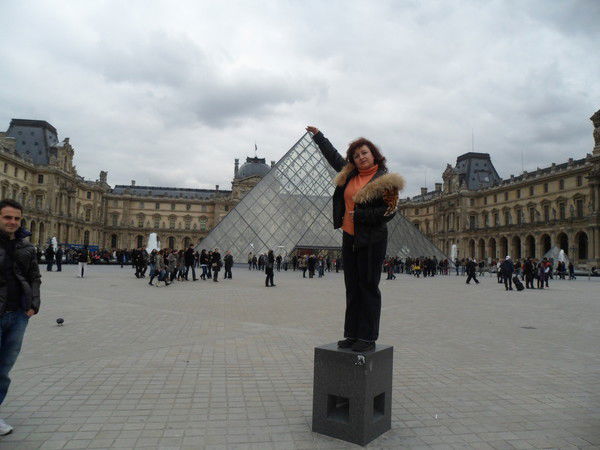 Лариса Комарова