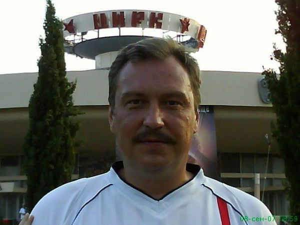 Вячеслав Лавров