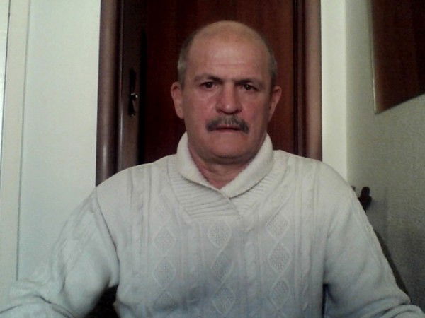 ,игорь Колобов