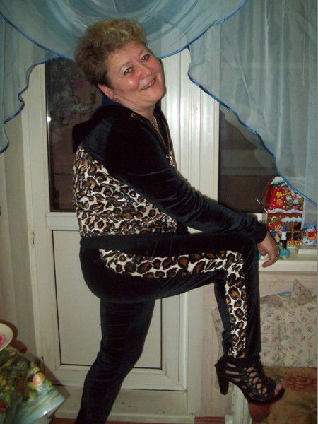 Елена Максимова