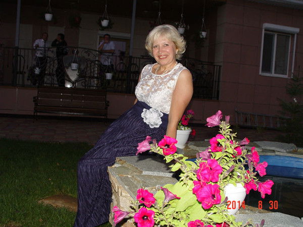 Нина Корягина