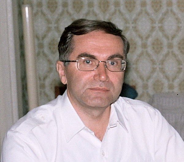 Виктор Разумов