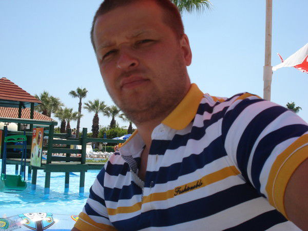 Неизвестно Неизвестно