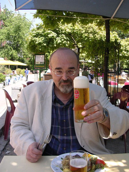 Александр Емельянов