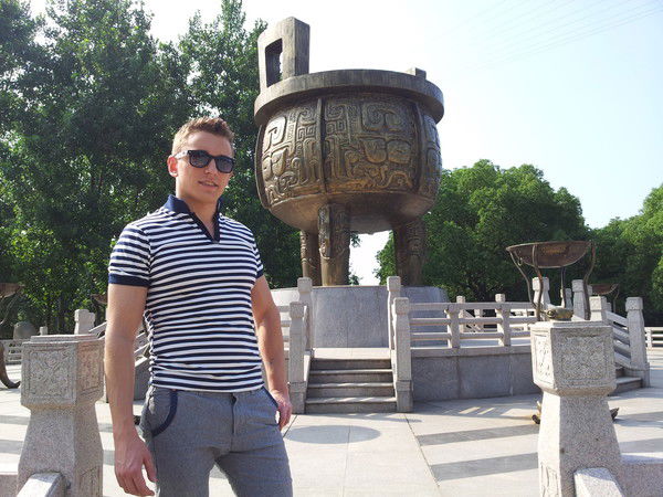 Борис Кононов