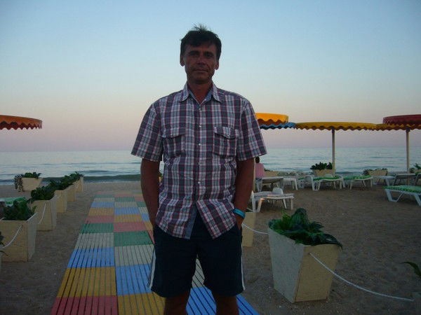 Александр Деменок