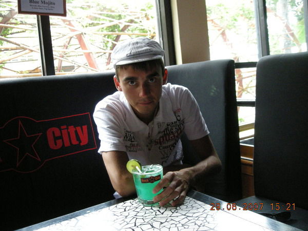 Владимир Коновалов