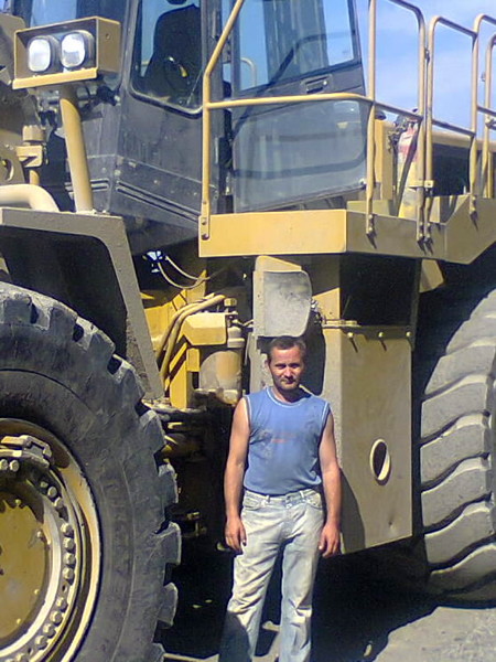 Игорь Голотюк