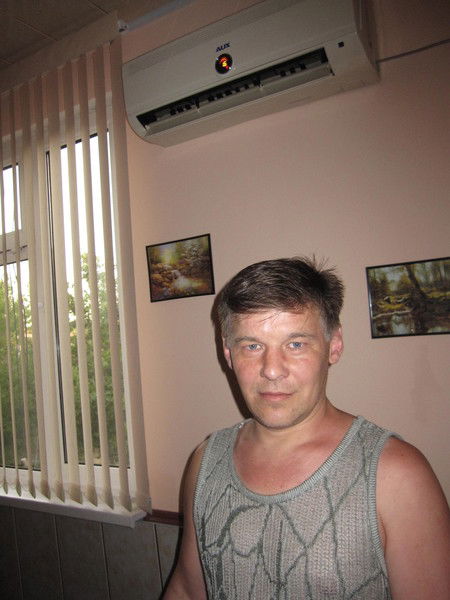 Олег Богданов