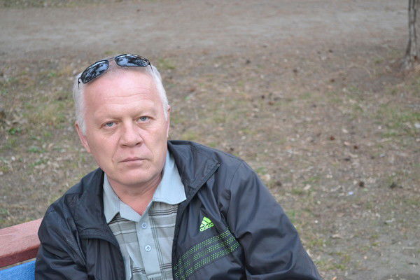 Александр Лавров