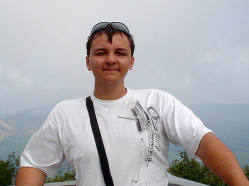 Юра Комаров