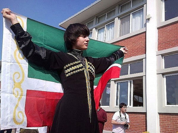 Chechenбезбашни .