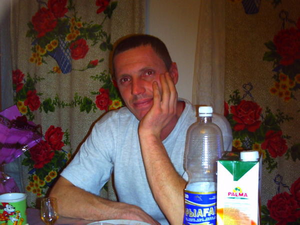 Олег Нарожний