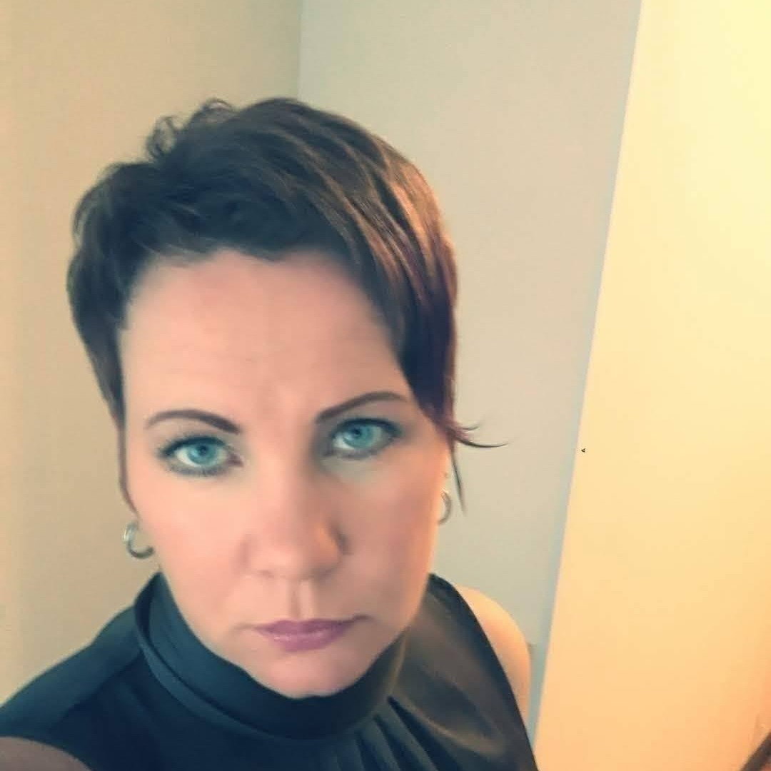 Елена Попова