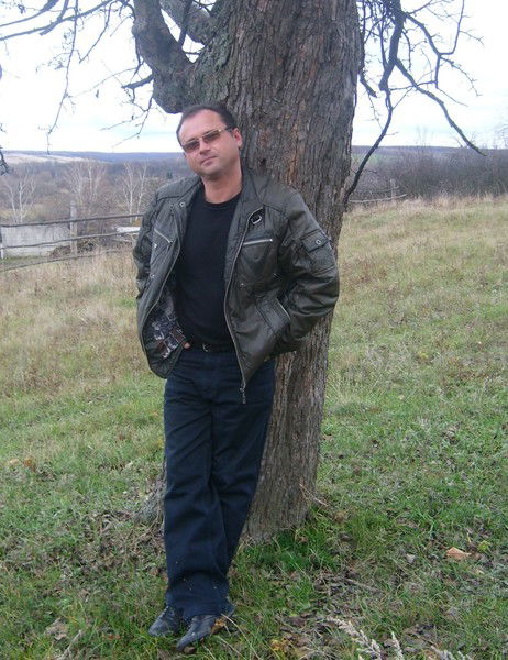 Роман Фабричный