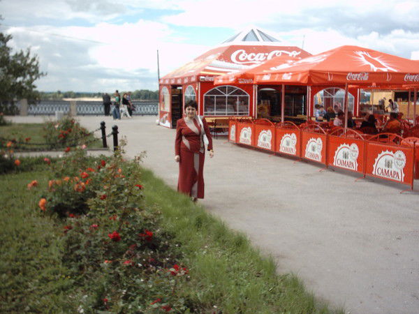 Лариса Болонина