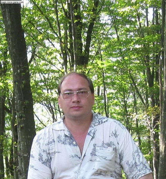 Александр Наумов