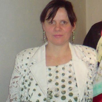 Елена Петрова