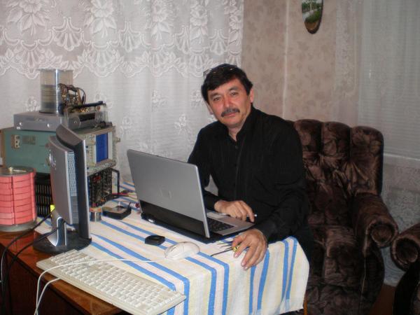 Анвар Муратов