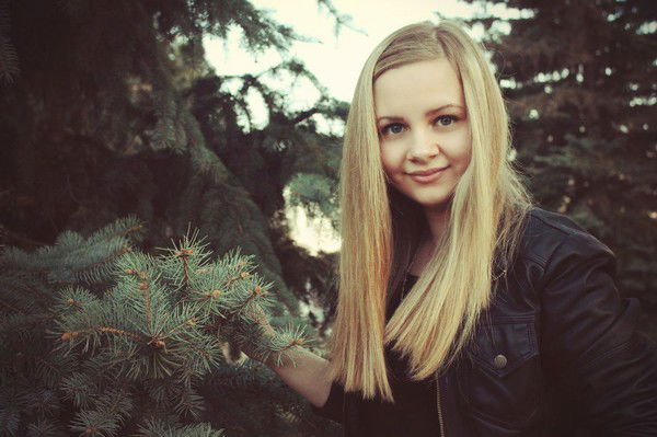 Яна Бурцева