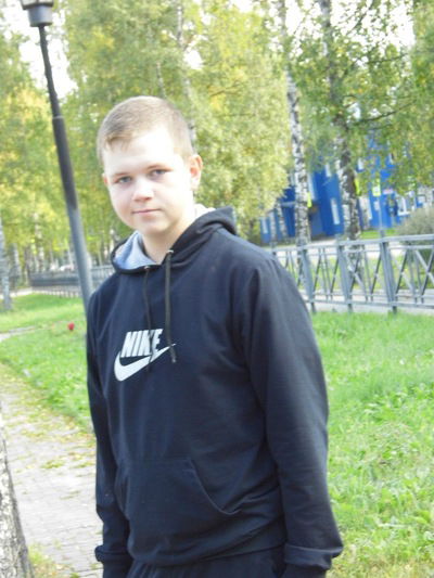 Максим Шемет