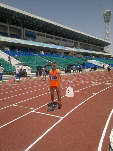 Антон Михайлов