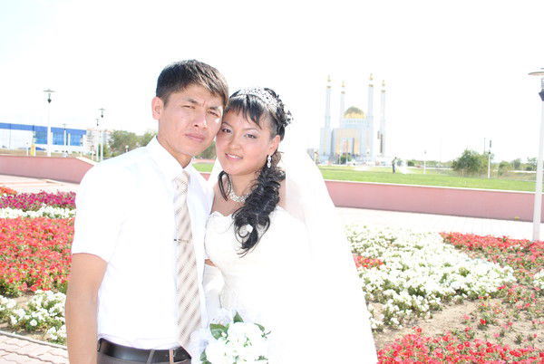 Аскарбек И Айзат Умирзаковы