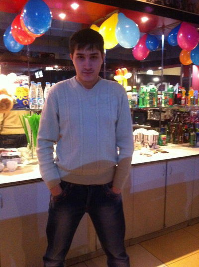 Денис Шакин