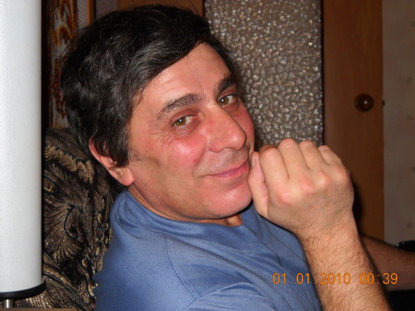 Василий Голомазов