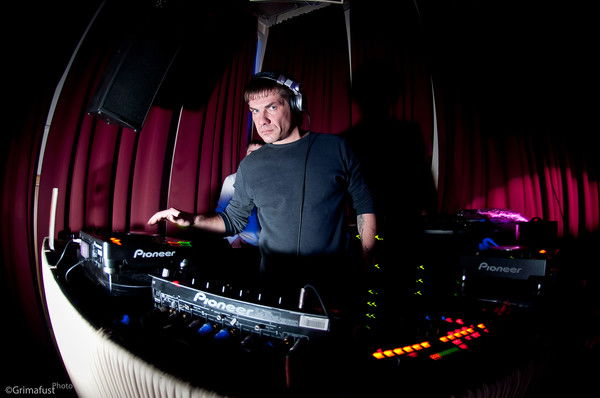 Денис Djden Араратоф