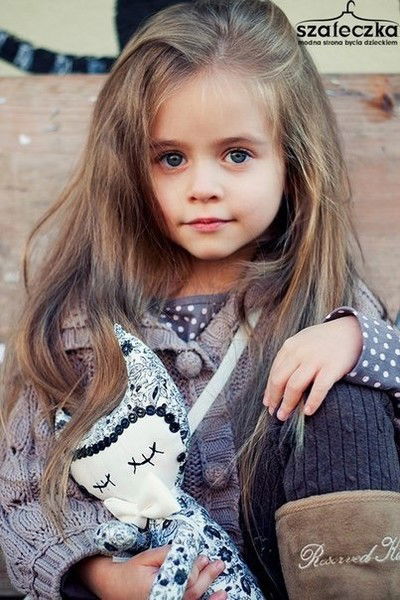 Айгуль Есеноманова