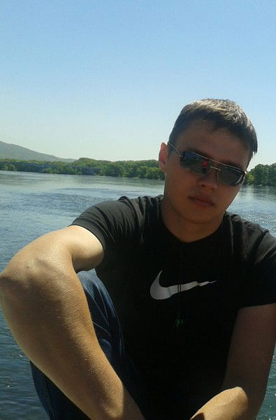 Владимир Бухаров