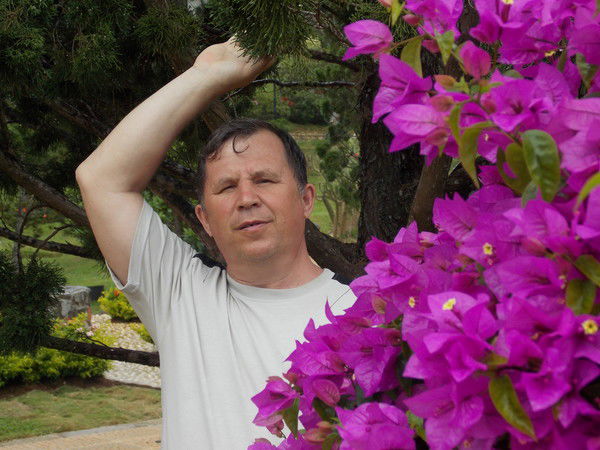 Александр Емельянов