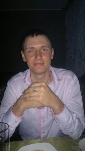 Игорь Емельянов