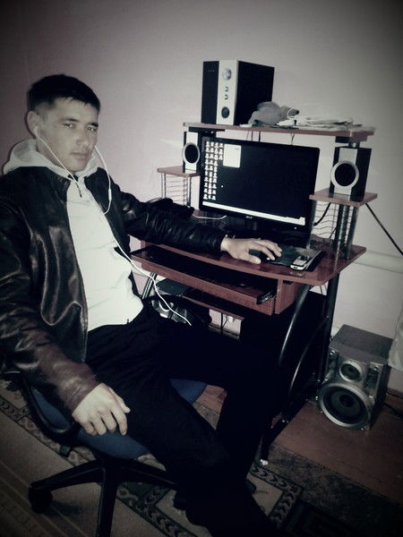 Нурхат Ожаров