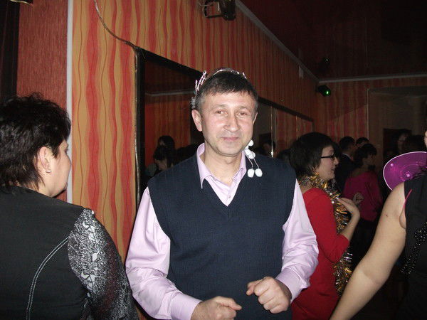 Виктор Степанов