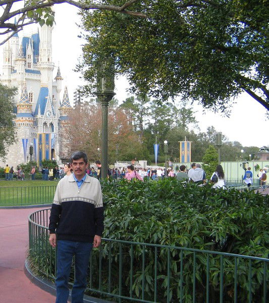 Олим Нуманов