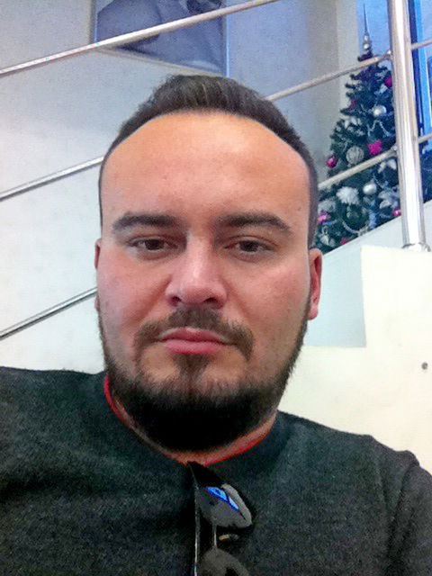 Антон Щербаков