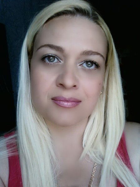 Елена Елена