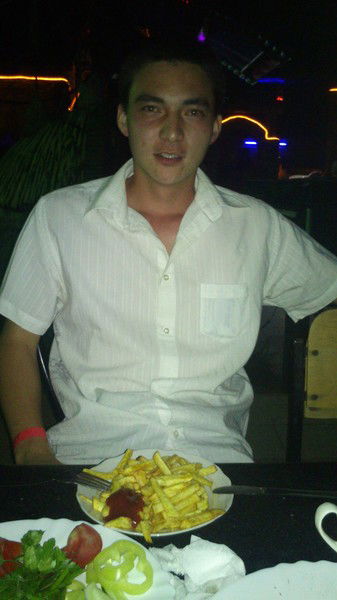 Анатолий Ли