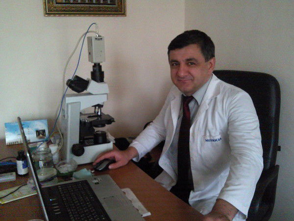 Руслан Устаров