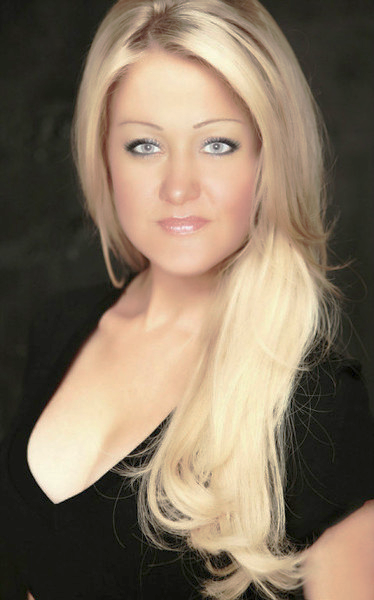 Оля Яшникова