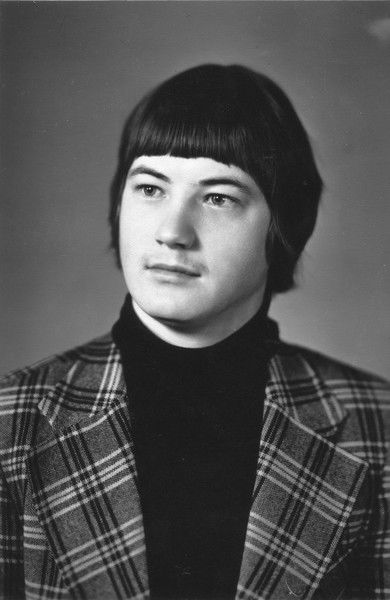 Юрий Капров