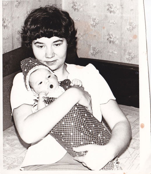 Елена Конова